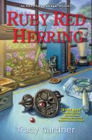 Ruby red herring : an Avery Ayers antique mystery